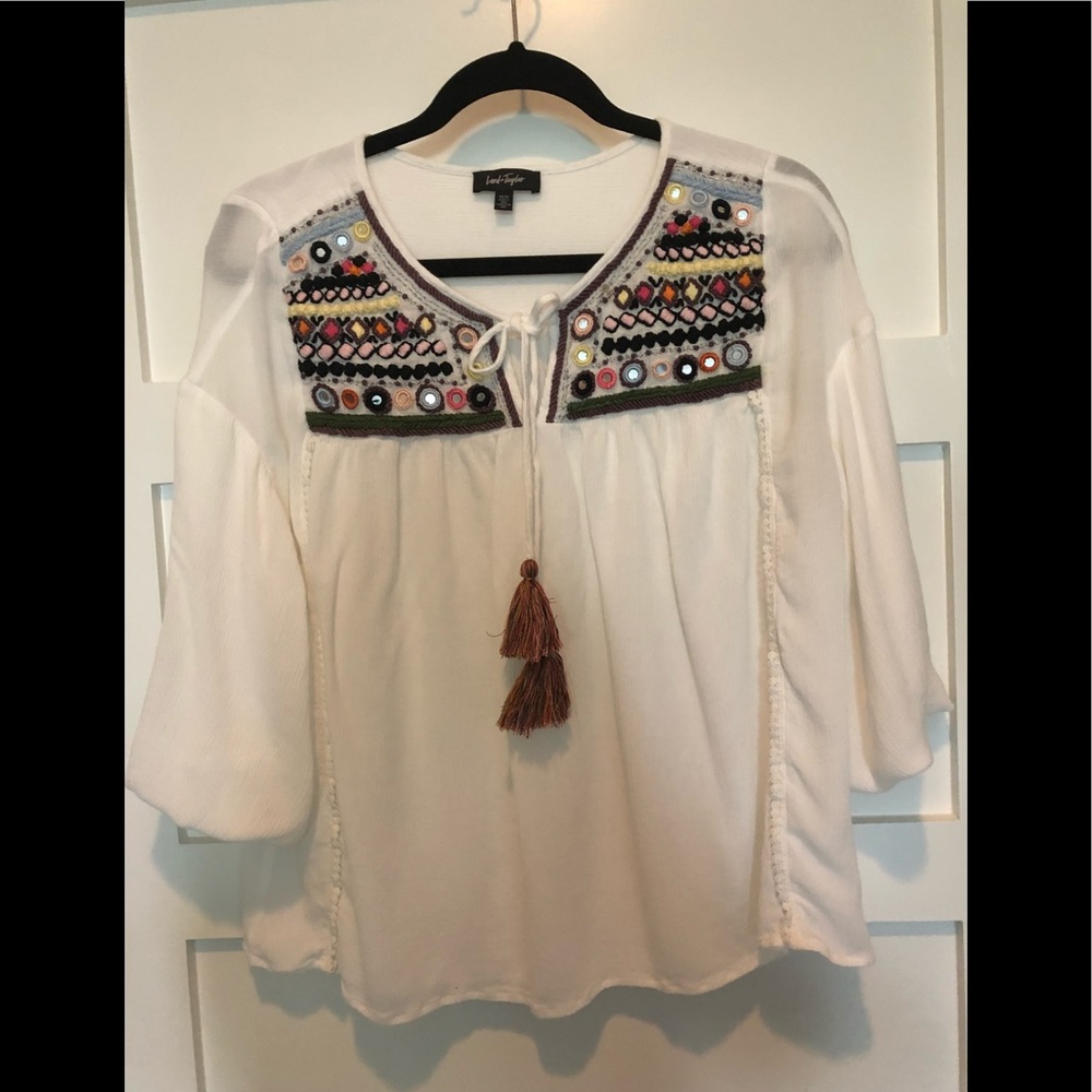 Boho style embroidered top - Picture 2 of 7